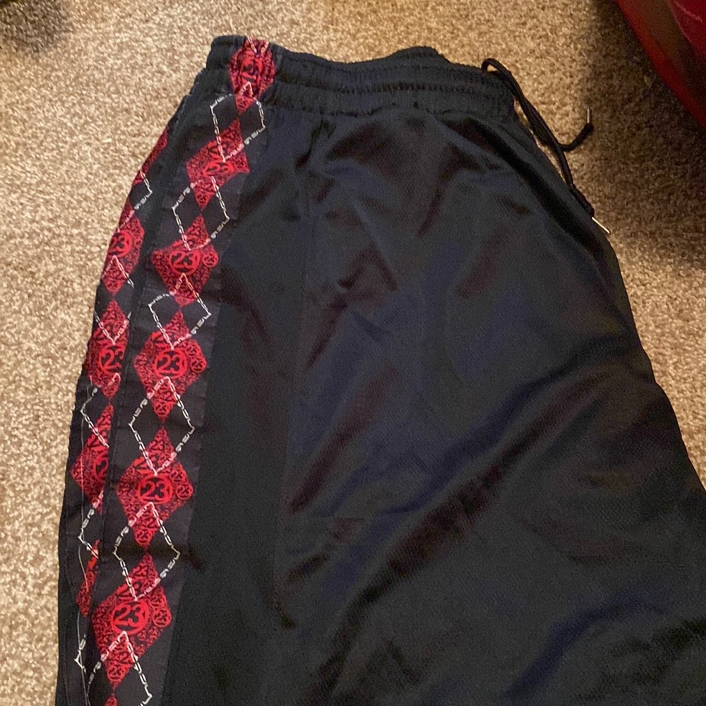 Black and red basketball shorts 3xl